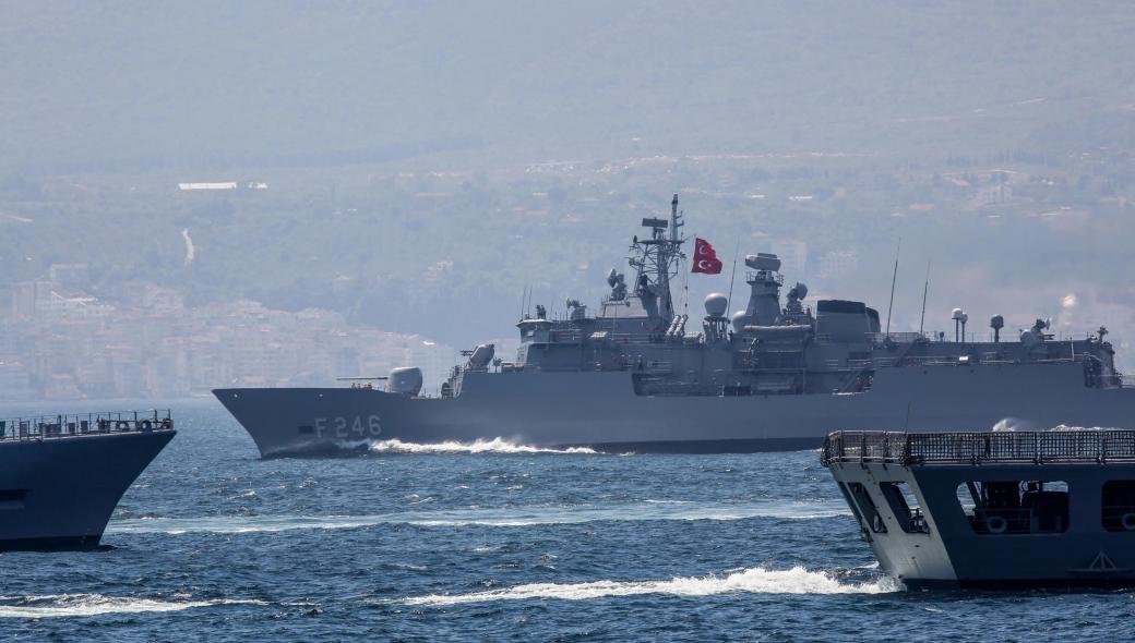 Τουρκικά ΜΜΕ: «Διπλή προβοκάτσια της Ελλάδας κατά της Τουρκίας το περιστατικό με το γαλλικό πλοίο»